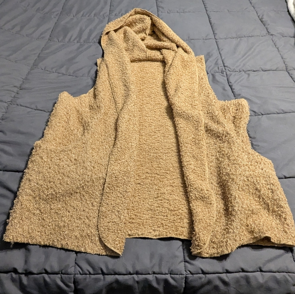Cozy Super Soft Fuzzy Tan Hooded Vest With Pockets One Size